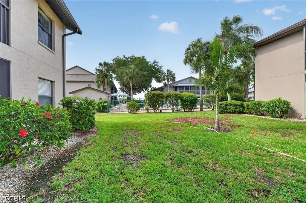 5735 Foxlake Drive North Fort Myers FL 33917