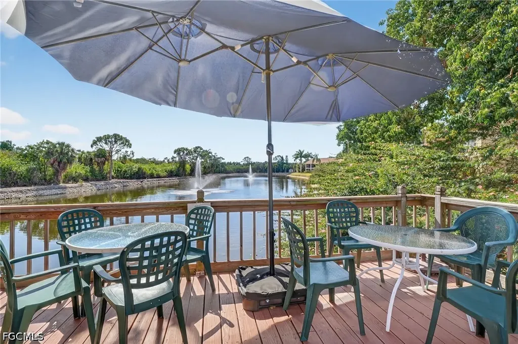 5735 Foxlake Drive North Fort Myers FL 33917