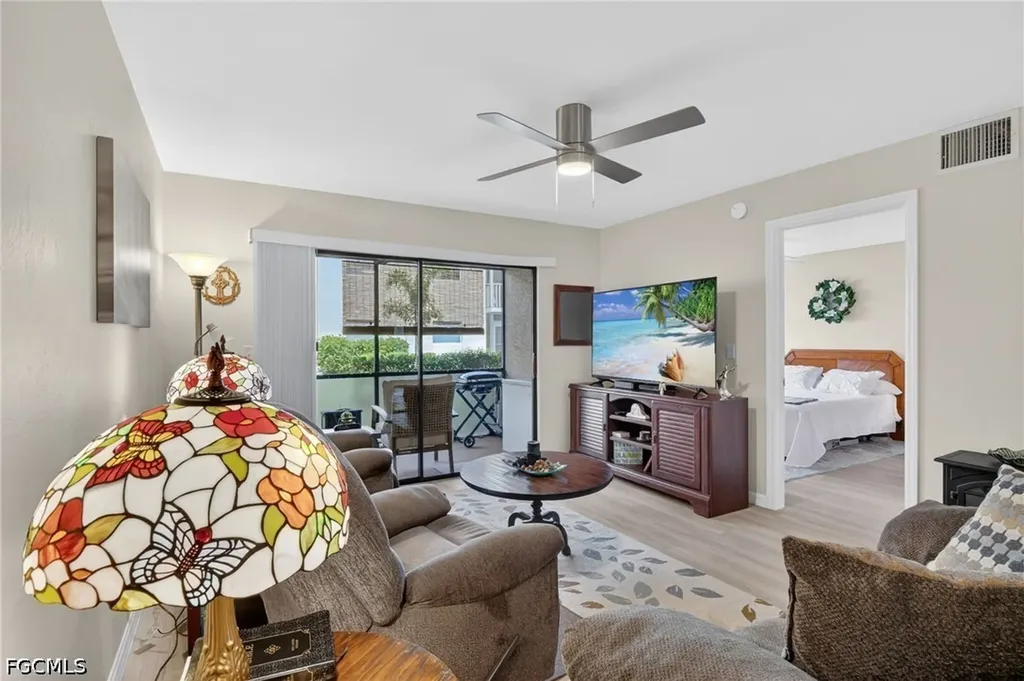 5735 Foxlake Drive North Fort Myers FL 33917
