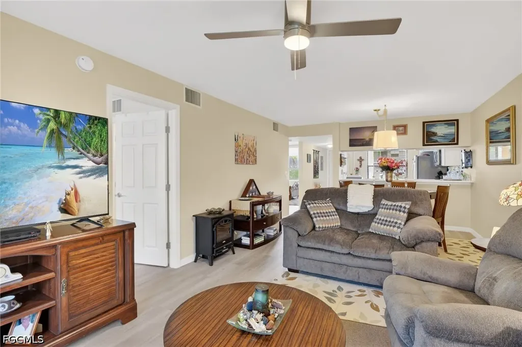 5735 Foxlake Drive North Fort Myers FL 33917