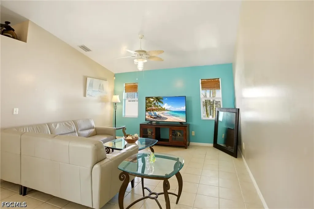 122 SE 29th Street Cape Coral FL 33904