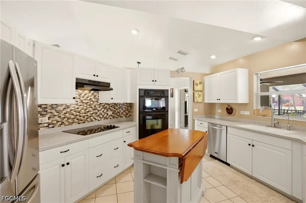 122 SE 29th Street Cape Coral FL 33904