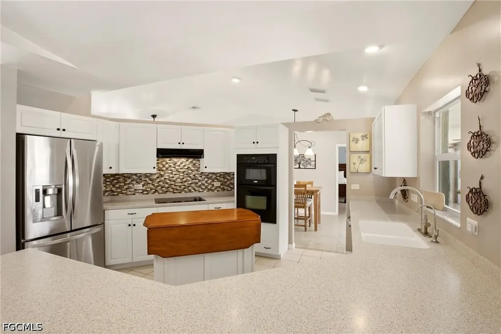 122 SE 29th Street Cape Coral FL 33904