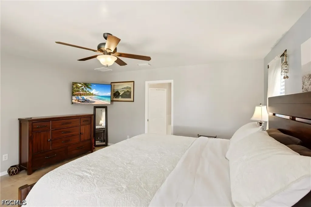 122 SE 29th Street Cape Coral FL 33904
