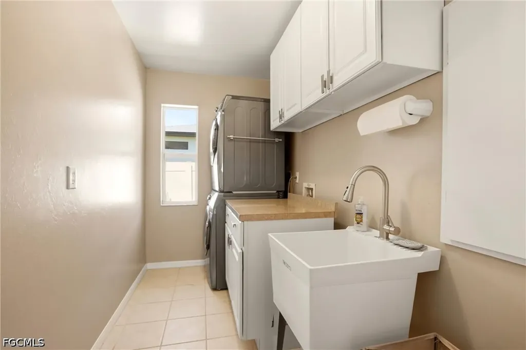 122 SE 29th Street Cape Coral FL 33904