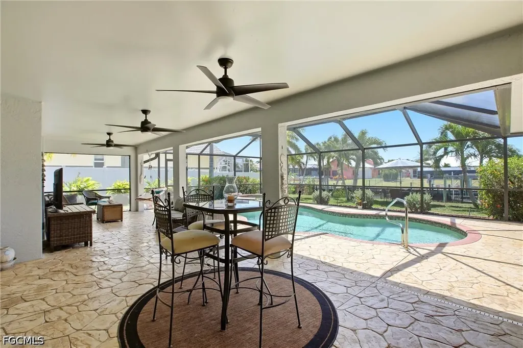 122 SE 29th Street Cape Coral FL 33904