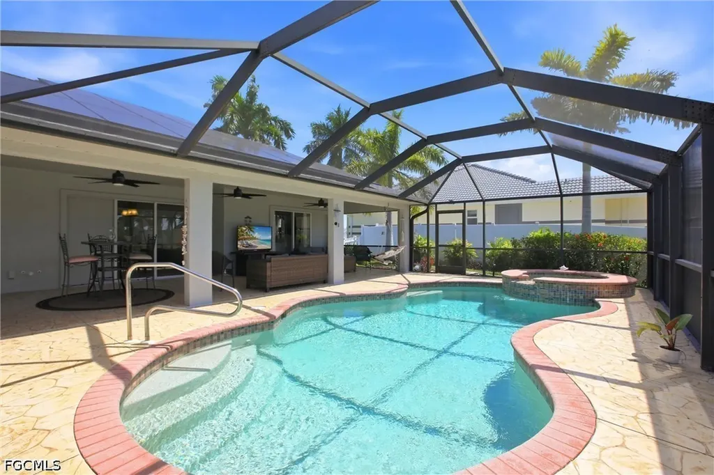 122 SE 29th Street Cape Coral FL 33904