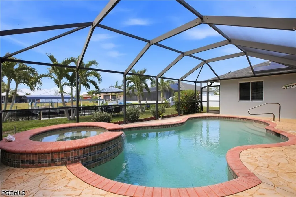 122 SE 29th Street Cape Coral FL 33904