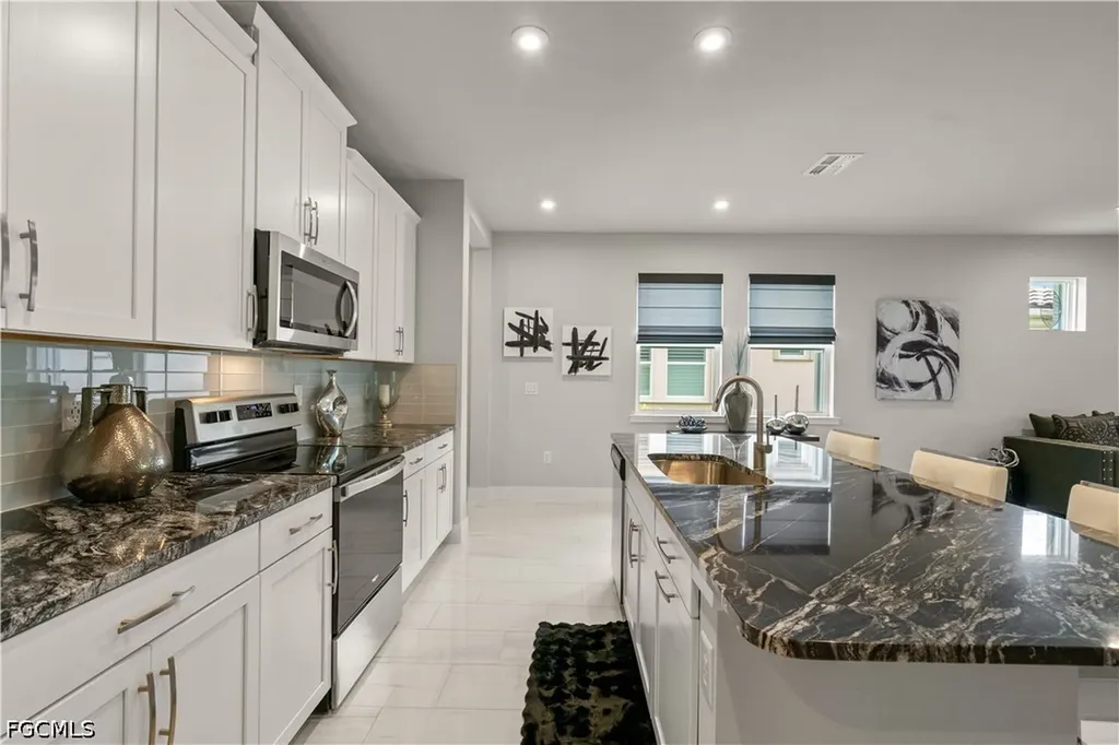 10355 Bonavie Cove Drive Fort Myers FL 33966