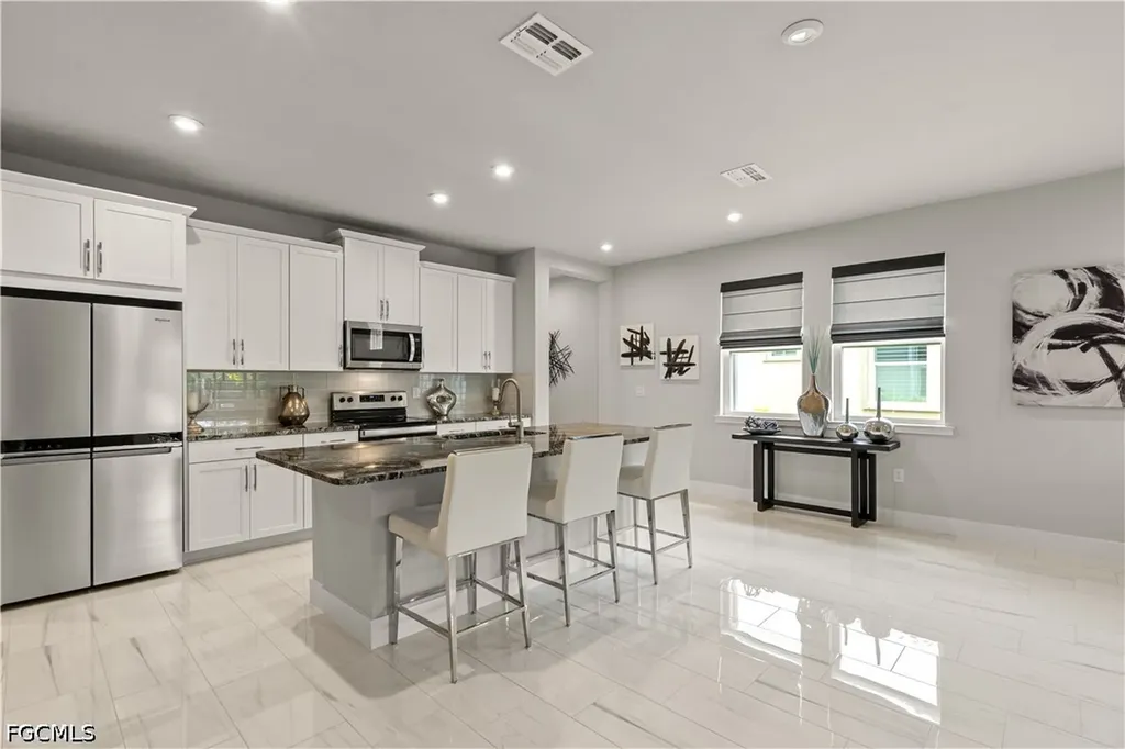 10355 Bonavie Cove Drive Fort Myers FL 33966