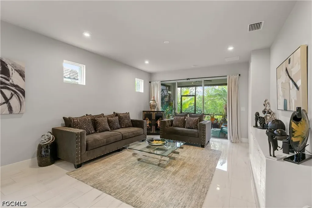 10355 Bonavie Cove Drive Fort Myers FL 33966