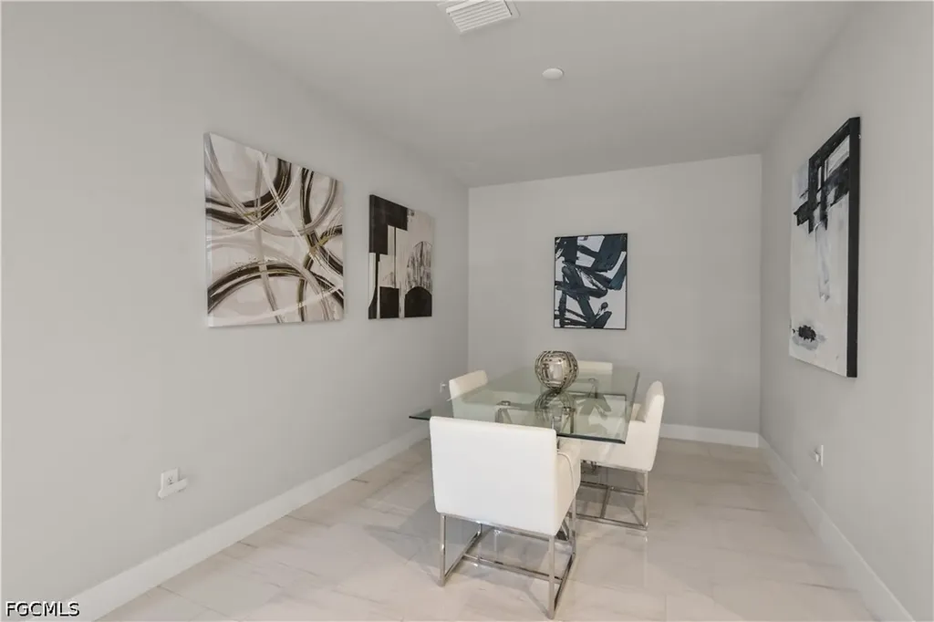 10355 Bonavie Cove Drive Fort Myers FL 33966