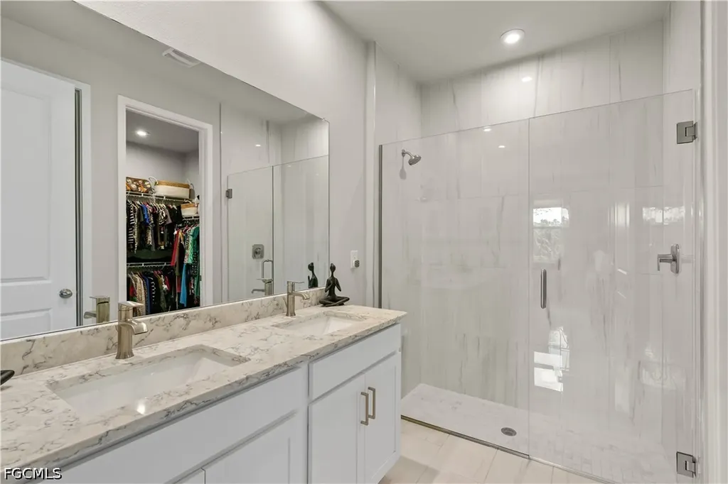 10355 Bonavie Cove Drive Fort Myers FL 33966