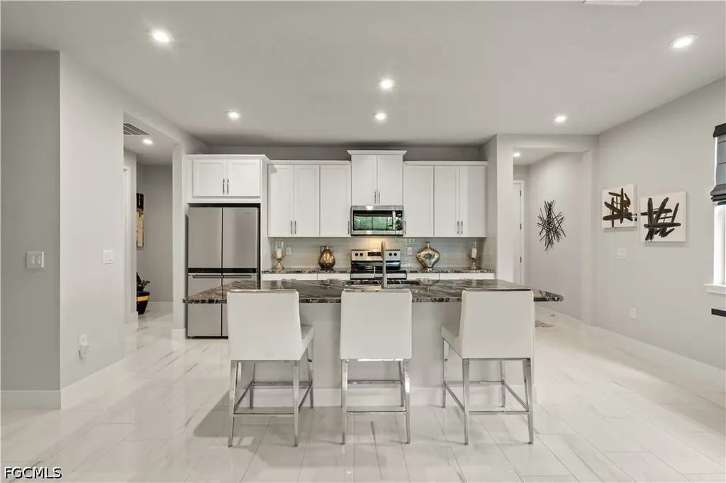 10355 Bonavie Cove Drive Fort Myers FL 33966