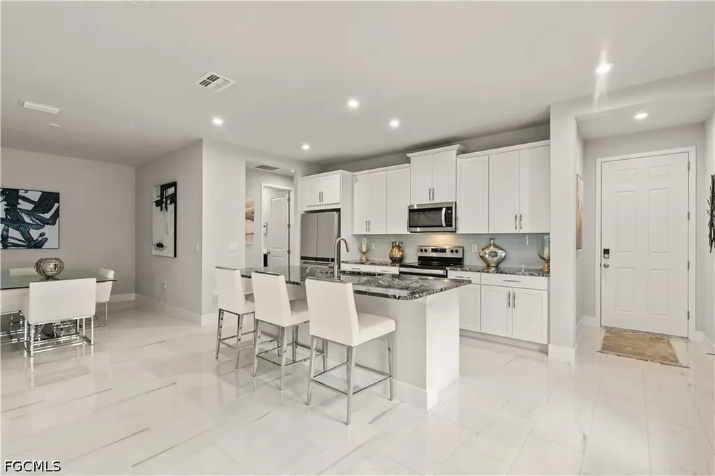 10355 Bonavie Cove Drive Fort Myers FL 33966