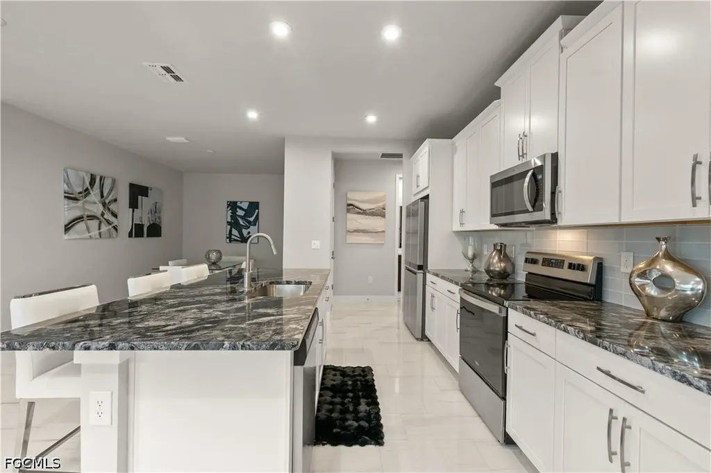 10355 Bonavie Cove Drive Fort Myers FL 33966