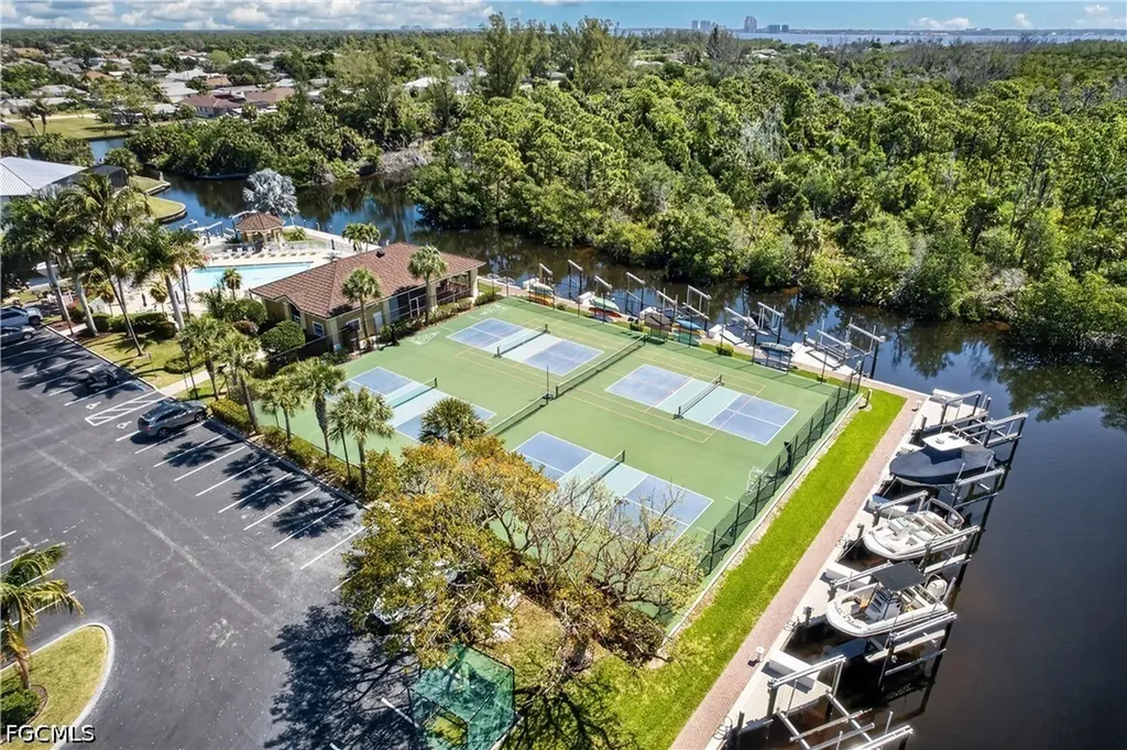 1783 Four Mile Cove Parkway Cape Coral FL 33990
