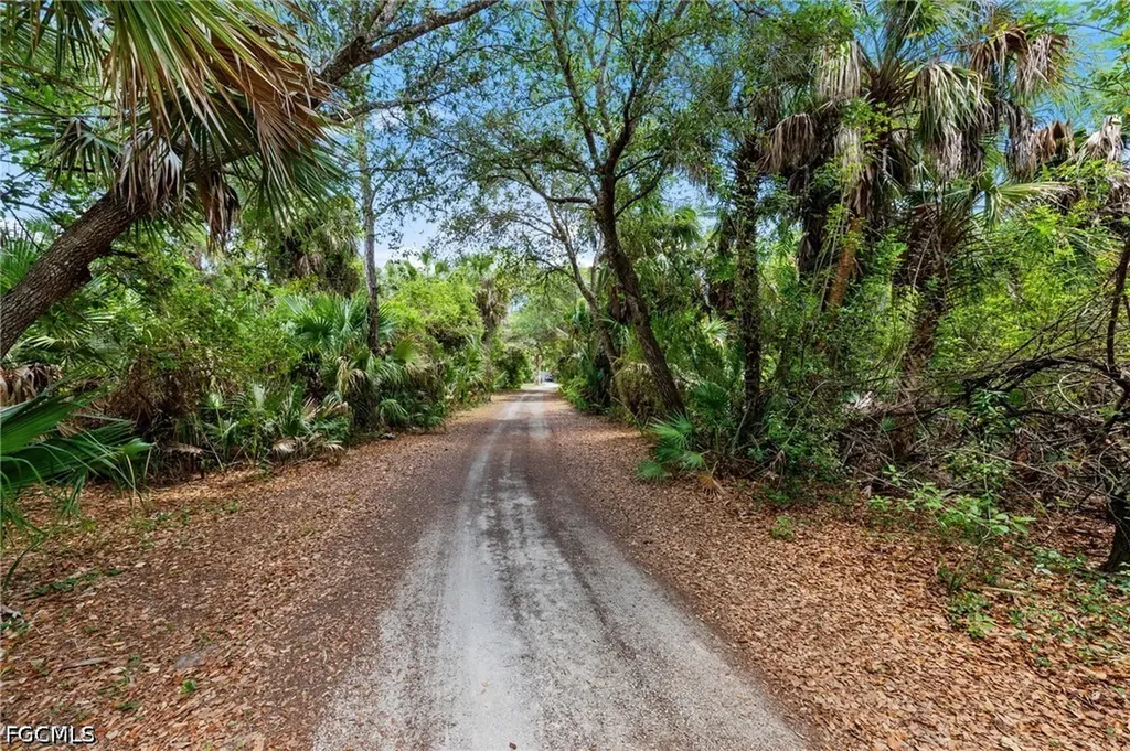 1090 13th Street SW Naples FL 34117