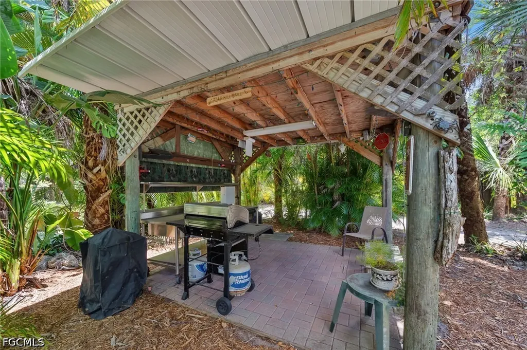 1090 13th Street SW Naples FL 34117