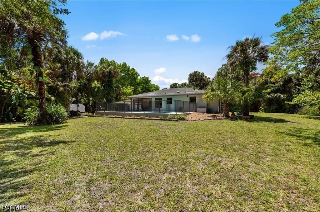 1090 13th Street SW Naples FL 34117
