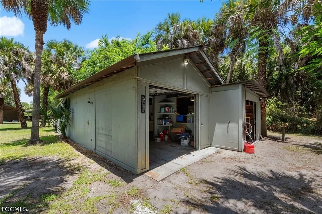 1090 13th Street SW Naples FL 34117