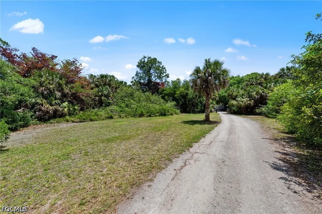 1090 13th Street SW Naples FL 34117