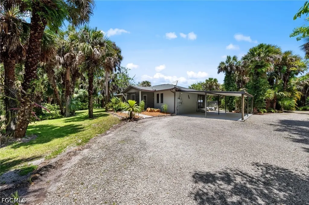 1090 13th Street SW Naples FL 34117