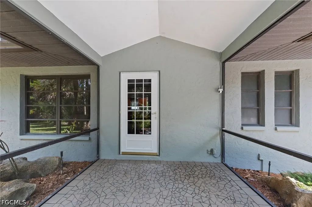 1090 13th Street SW Naples FL 34117