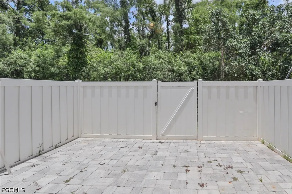 3630 Pine Oak Circle Fort Myers FL 33916