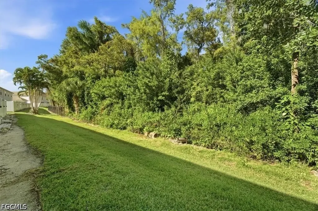 3630 Pine Oak Circle Fort Myers FL 33916