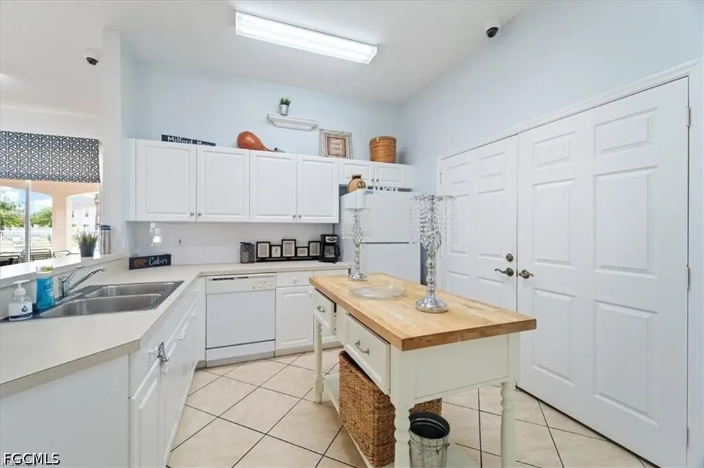3630 Pine Oak Circle Fort Myers FL 33916