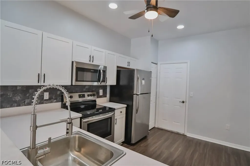 3630 Pine Oak Circle Fort Myers FL 33916