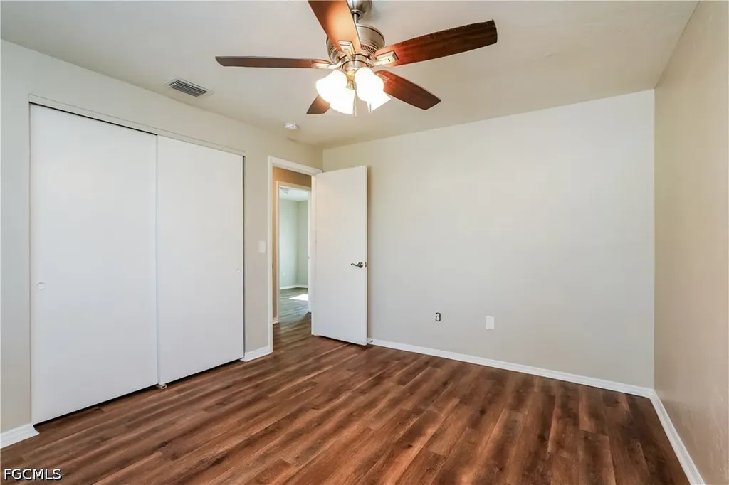 1437 SE 14th Terrace Cape Coral FL 33990