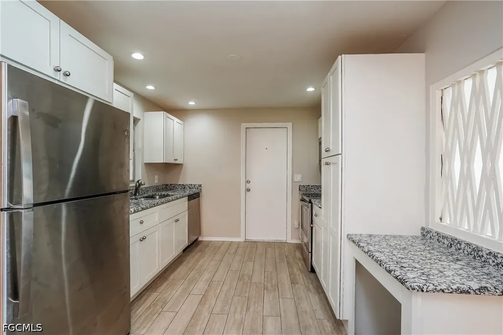 1437 SE 14th Terrace Cape Coral FL 33990