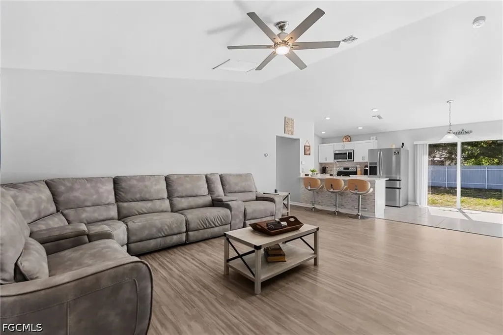 1132 NW 20th Place Cape Coral FL 33993