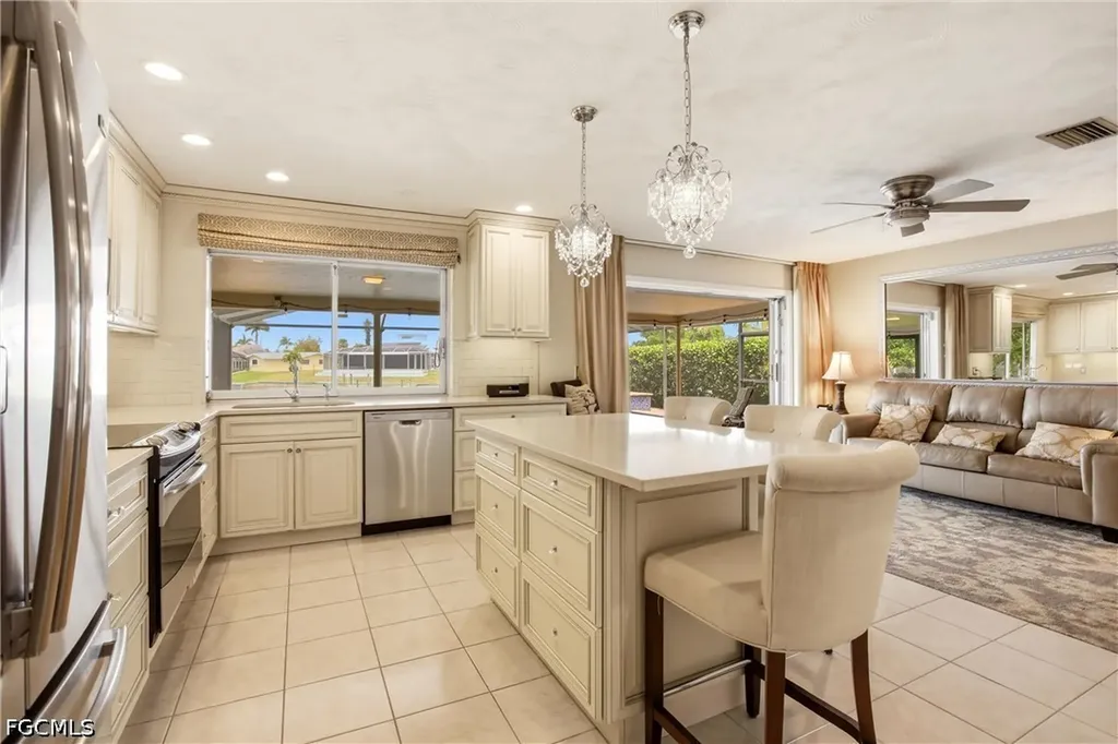 1141 SE 28th Terrace Cape Coral FL 33904