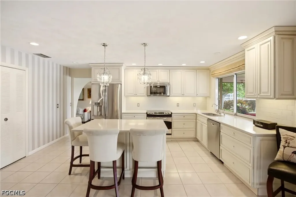 1141 SE 28th Terrace Cape Coral FL 33904