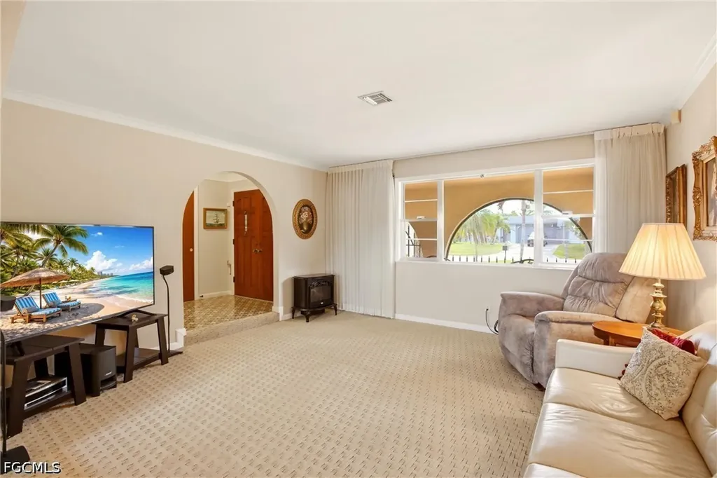 1141 SE 28th Terrace Cape Coral FL 33904