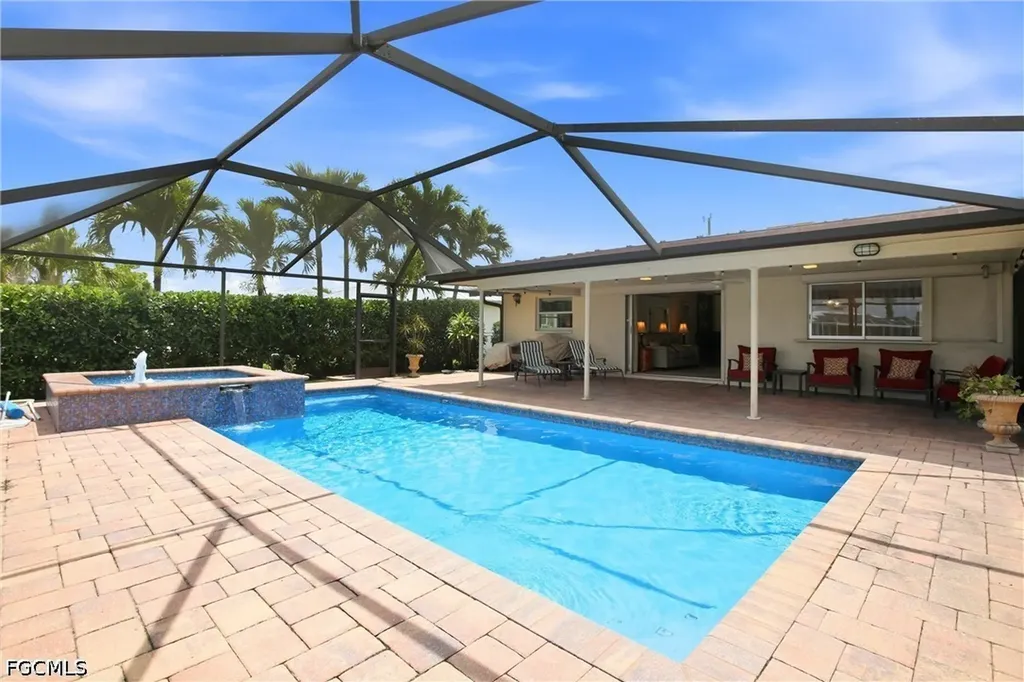 1141 SE 28th Terrace Cape Coral FL 33904
