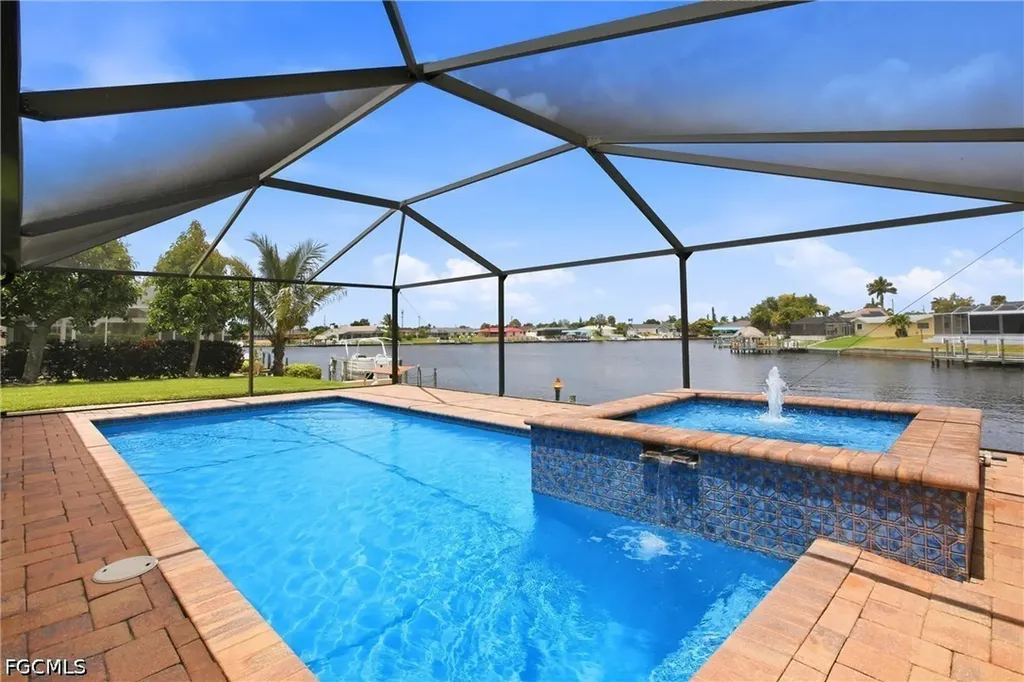 1141 SE 28th Terrace Cape Coral FL 33904