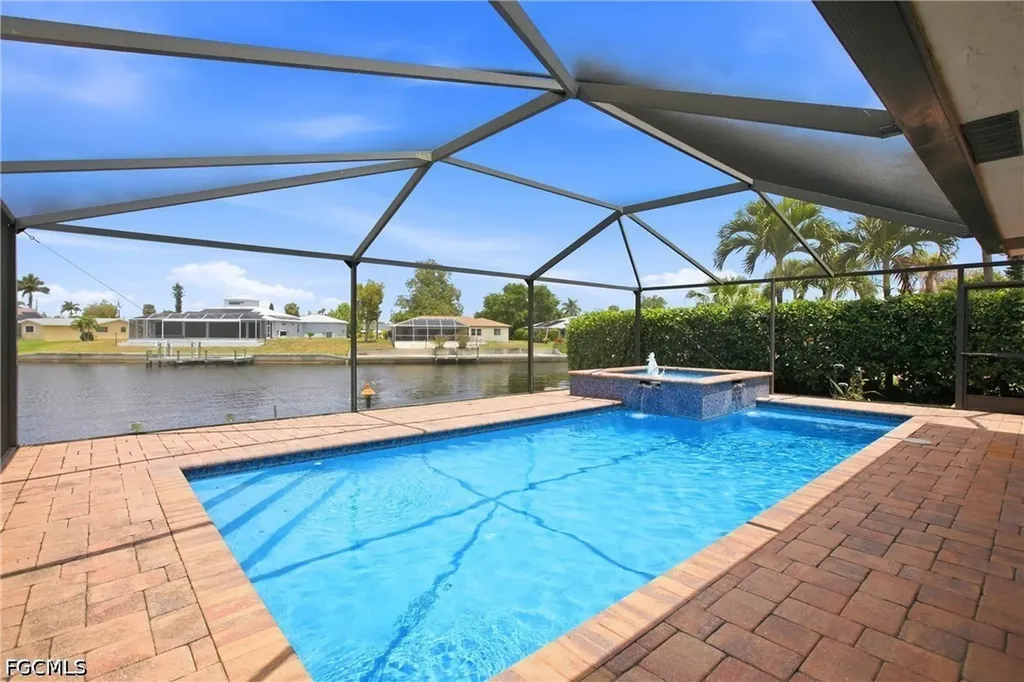 1141 SE 28th Terrace Cape Coral FL 33904