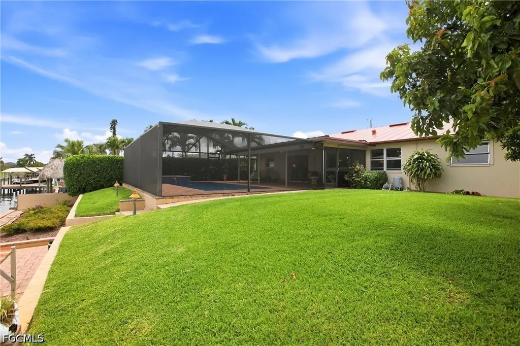 1141 SE 28th Terrace Cape Coral FL 33904