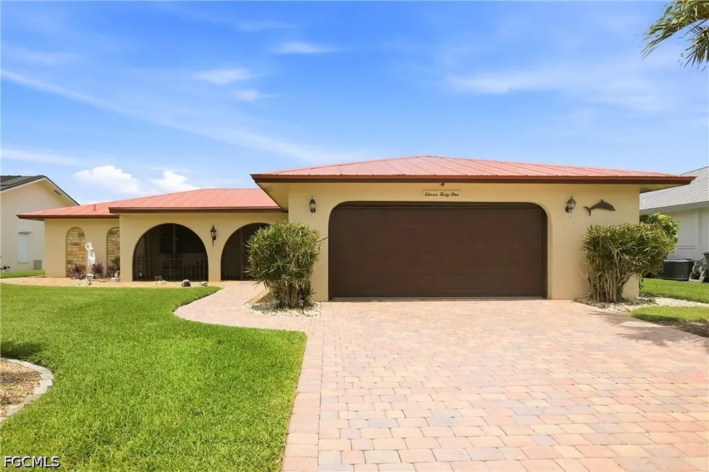 1141 SE 28th Terrace Cape Coral FL 33904