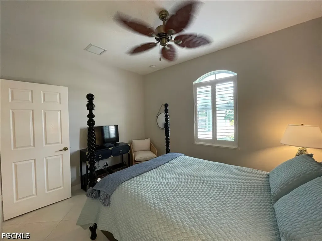 10640 Camarelle Circle Fort Myers FL 33913