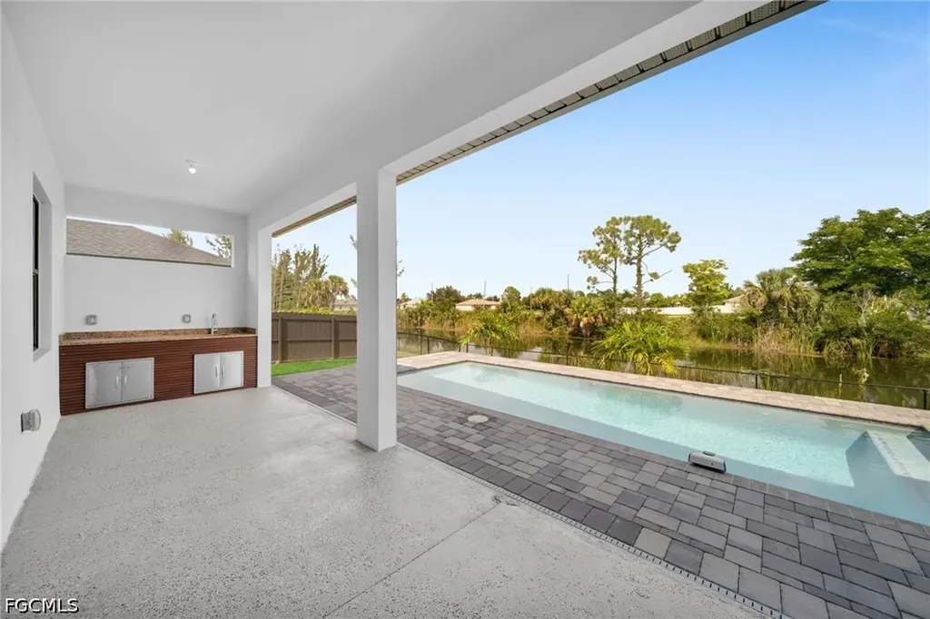 3543 NE 14th Place Cape Coral FL 33909