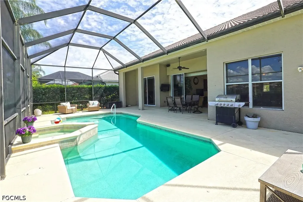 9116 Links Drive Fort Myers FL 33913