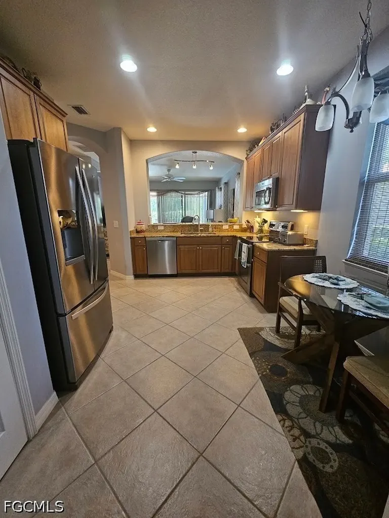 10630 Camarelle Circle Fort Myers FL 33913