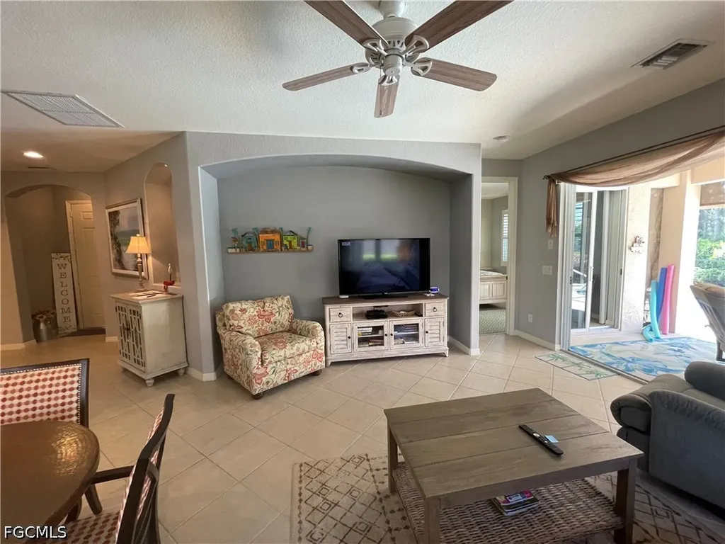 10630 Camarelle Circle Fort Myers FL 33913
