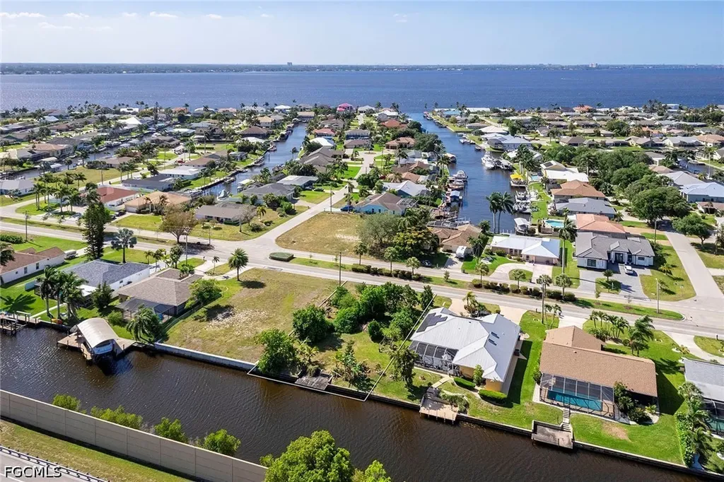 2411 Everest Parkway Cape Coral FL 33904