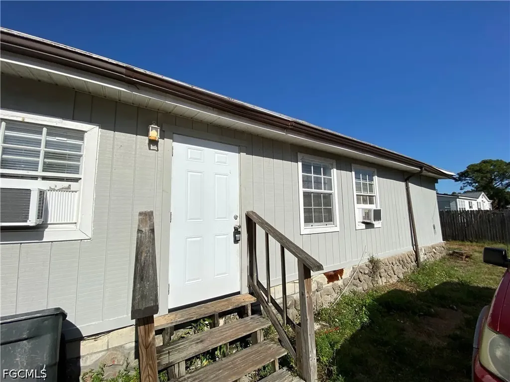2210 Cantor Lane North Fort Myers FL 33917